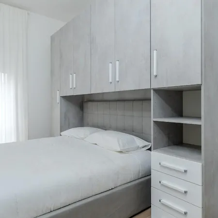 Residenza Grandi 公寓 *